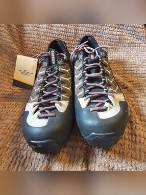 NEW * Salewa MS Alp Trainer Hiking 11 1/2US Walnut  63023/7500